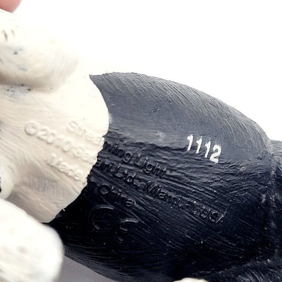 Safari Black & White Streaming Light Running Gypsy Vanner Horse Figure 2010 6" - Picture 6 of 10